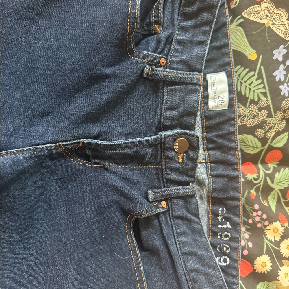 Women's GAP 1969 Size 28r Dark Blue Jeans